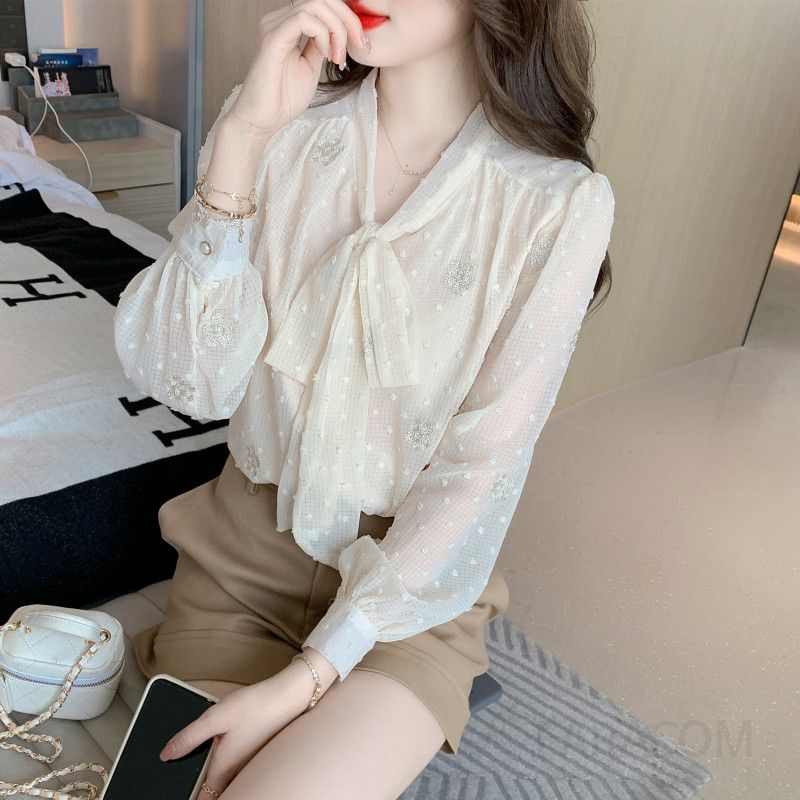여성 긴팔 블라우스 가을 세련된 나비넥타이 스타일 유니크한 디자인 독특한 매력 데일리 착용감 편안한 외출용 코디 쉬운 패션 아이템 - 상세 이미지 5