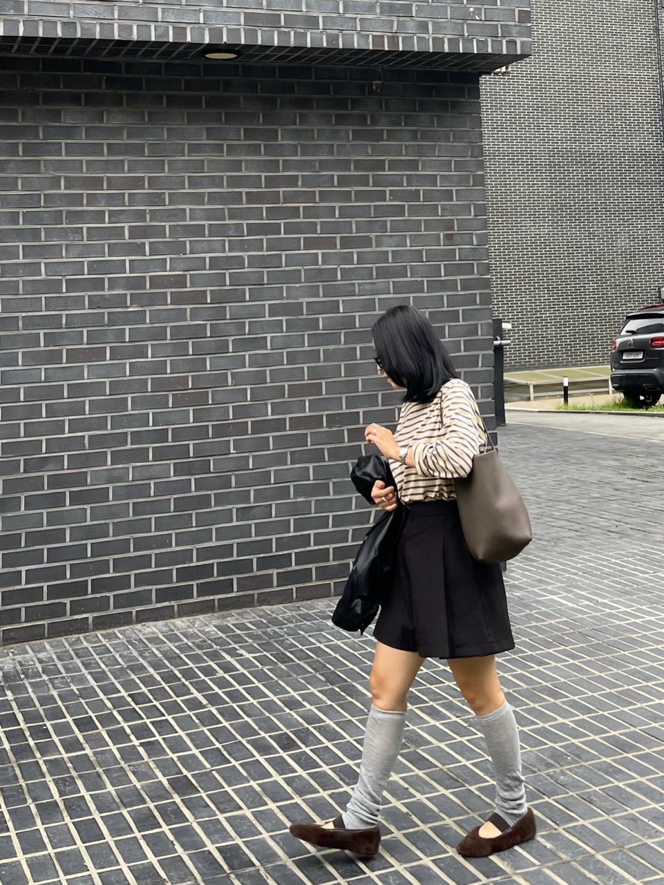 편안한데예쁨 가을 핀턱 A라인 뒷밴딩 숏팬츠 치마바지 - 상세 이미지 5