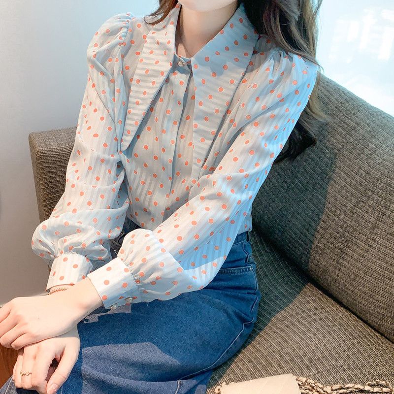 쉬폰 도트 패턴 블라우스 여성 봄 가을 긴팔 세련된 라운드넥 스타일 캐주얼 데일리 착용감 좋은 유행 포인트룩 - 상세 이미지 4