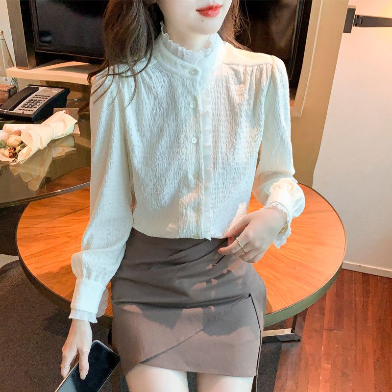 쉬폰 화이트 러플 블라우스 여성용 가을 데일리 오피스룩 스타일 루즈핏 고급스러운 프릴 디테일 매력적인 디자인 상의 - 상세 이미지 4