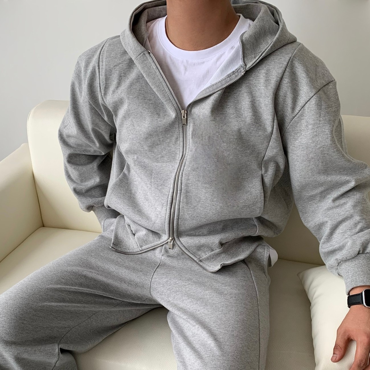 어깡핏 절개 포인트 후드집업 - 상품 이미지