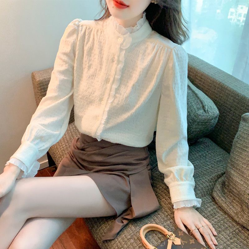 쉬폰 화이트 러플 블라우스 여성용 가을 데일리 오피스룩 스타일 루즈핏 고급스러운 프릴 디테일 매력적인 디자인 상의 - 상품 이미지