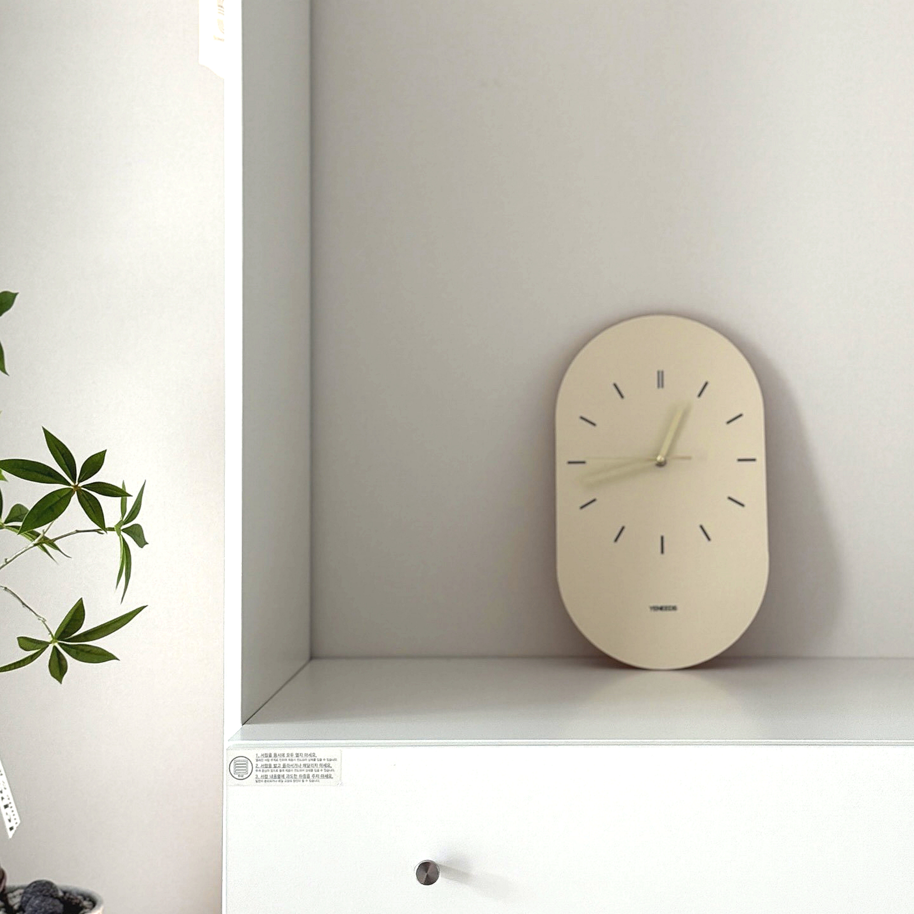 예니즈 벽걸이 시계 가죽 무소음 거실 사무실 인테리어 무타공 벽시계