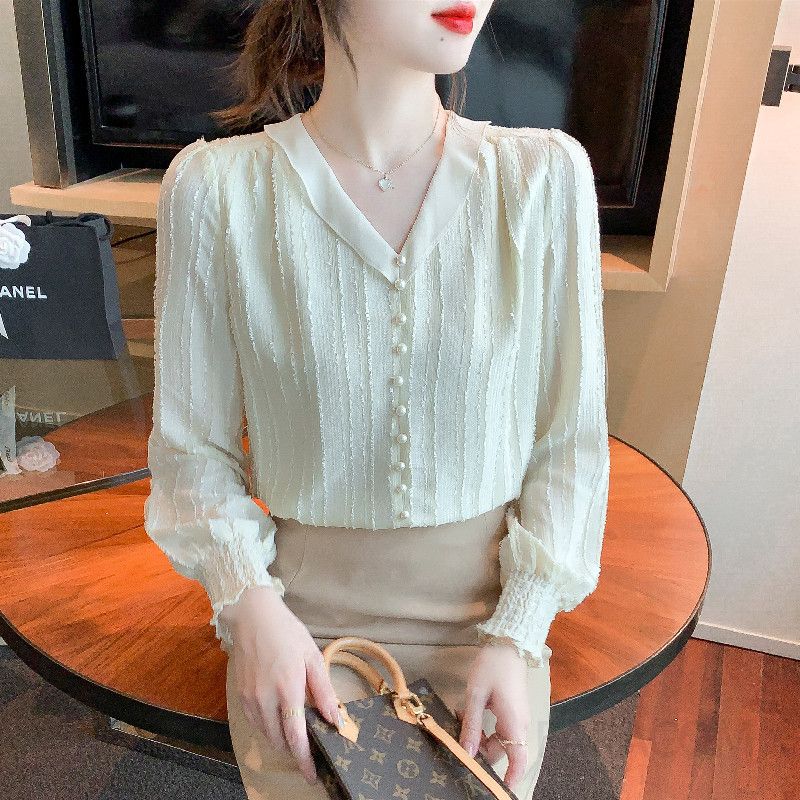 브이넥 여성 쉬폰 셔츠 가을 슬림핏 긴팔 블라우스 스타일리시한 데일리룩 고급스러운 디자인 편안한 착용감 매력적인 여성용 상의 - 상세 이미지 5