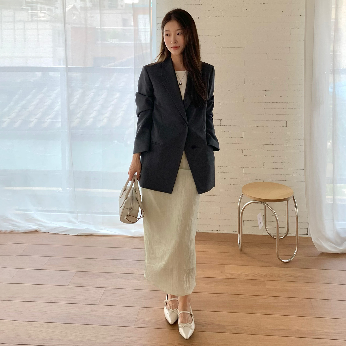 로엠 뒷트임 오버핏 테일러드 자켓 RMJKF49RT3 - 상세 이미지 4