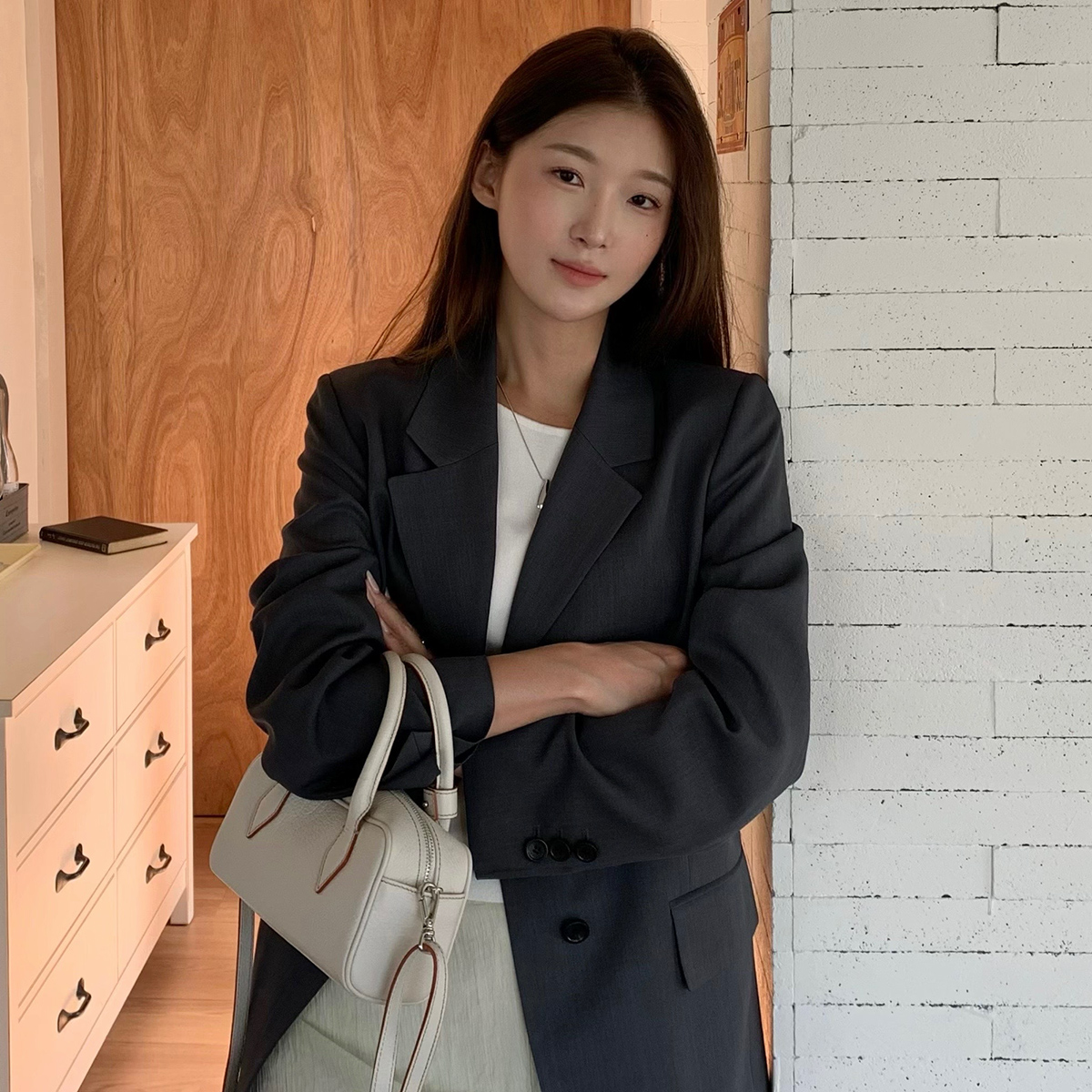 로엠 뒷트임 오버핏 테일러드 자켓 RMJKF49RT3 - 상세 이미지 3