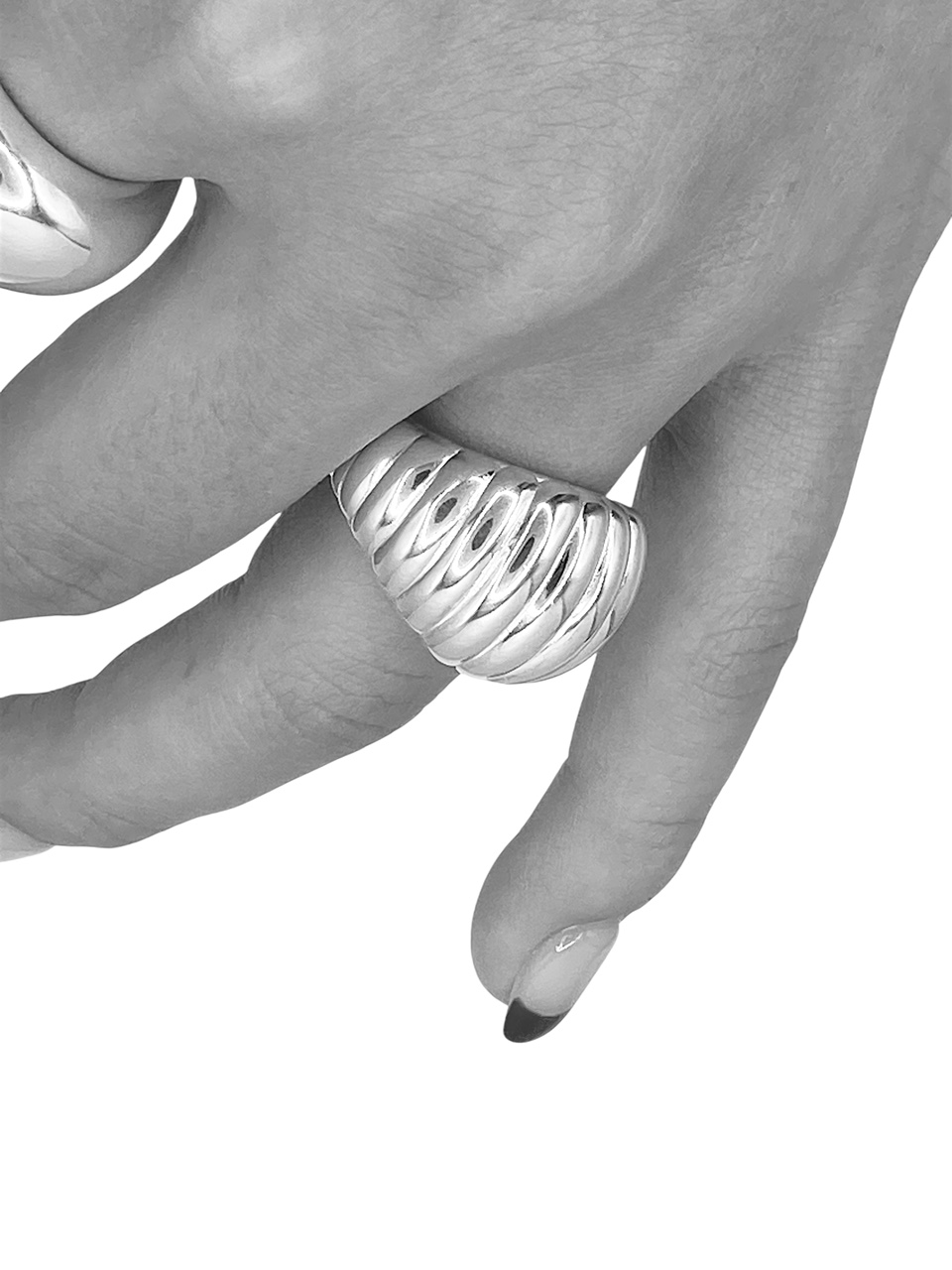 [Baguette Texture Bold Ring] 바게트 텍스쳐 볼드링 S925 데시레아 - 상품 이미지