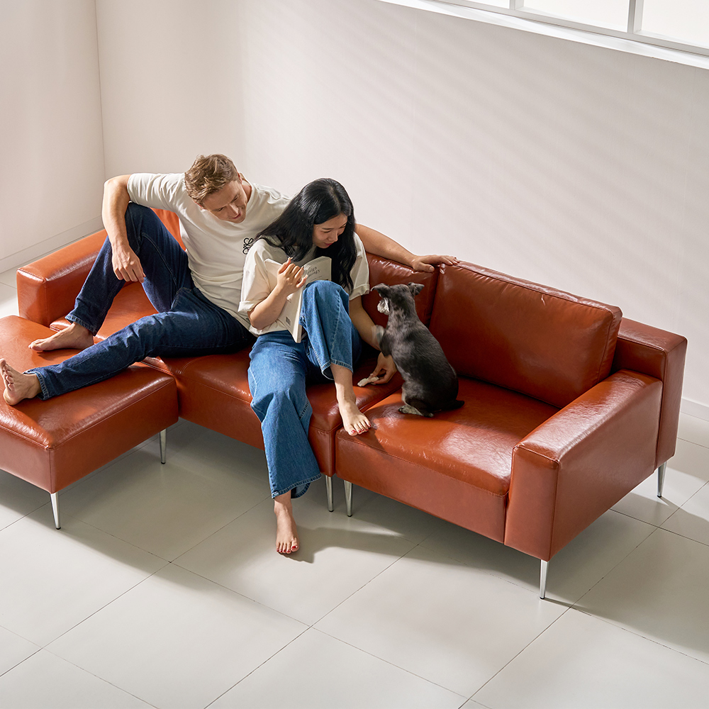 아르코 글로 3인용 거실 쇼파 푹신한 가죽 소파