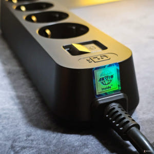 엘리펀탭 자동소화 멀티탭 인테리어 디자인 멀티탭 4구 콘센트 올블랙 1.... 실사용 후기 | 효과 있을까? - 상품 이미지 3