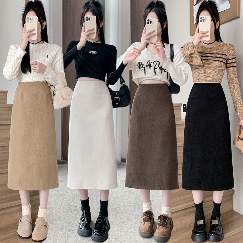 겨울 여성 코듀로이 A라인 미디 스커트 따뜻한 착용감의 겨울치마 데일리룩 겨울하객룩에 적합한 모직 스타일링 가능한 세련된 디자인 - 상품 이미지
