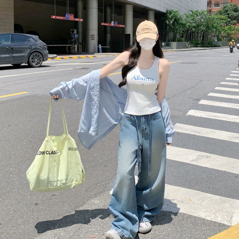 여성 여름 슬림핏 블랙 레터 프린트 U넥 캐미솔 나시티 시원한 착용감 데일리룩 이너나시 활용도 높은 레이어드 스타일링 - 상세 이미지 4