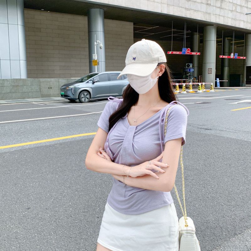 여성 플리츠 허리 브이넥 원숄더 반팔 티셔츠 여름 데일리룩으로 시원한 착용감과 편안함 제공 스타일리시한 외출용 - 상품 이미지