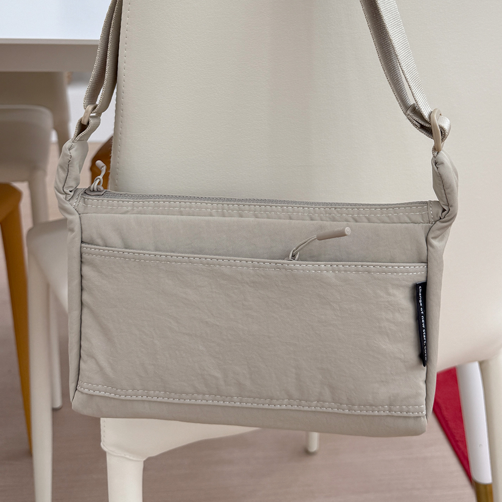 여행용 크로스백 미니 사각 슬링백 핸드폰 가벼운 유럽 일본 해외 여행 가방-타루라다