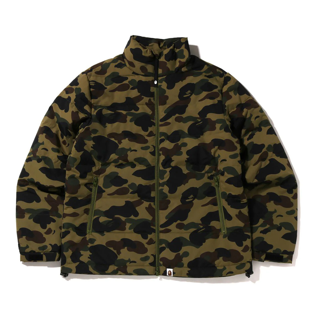 베이프 패딩 1ST CAMO DOWN JACKET 1I20-144-001 - 메인 이미지