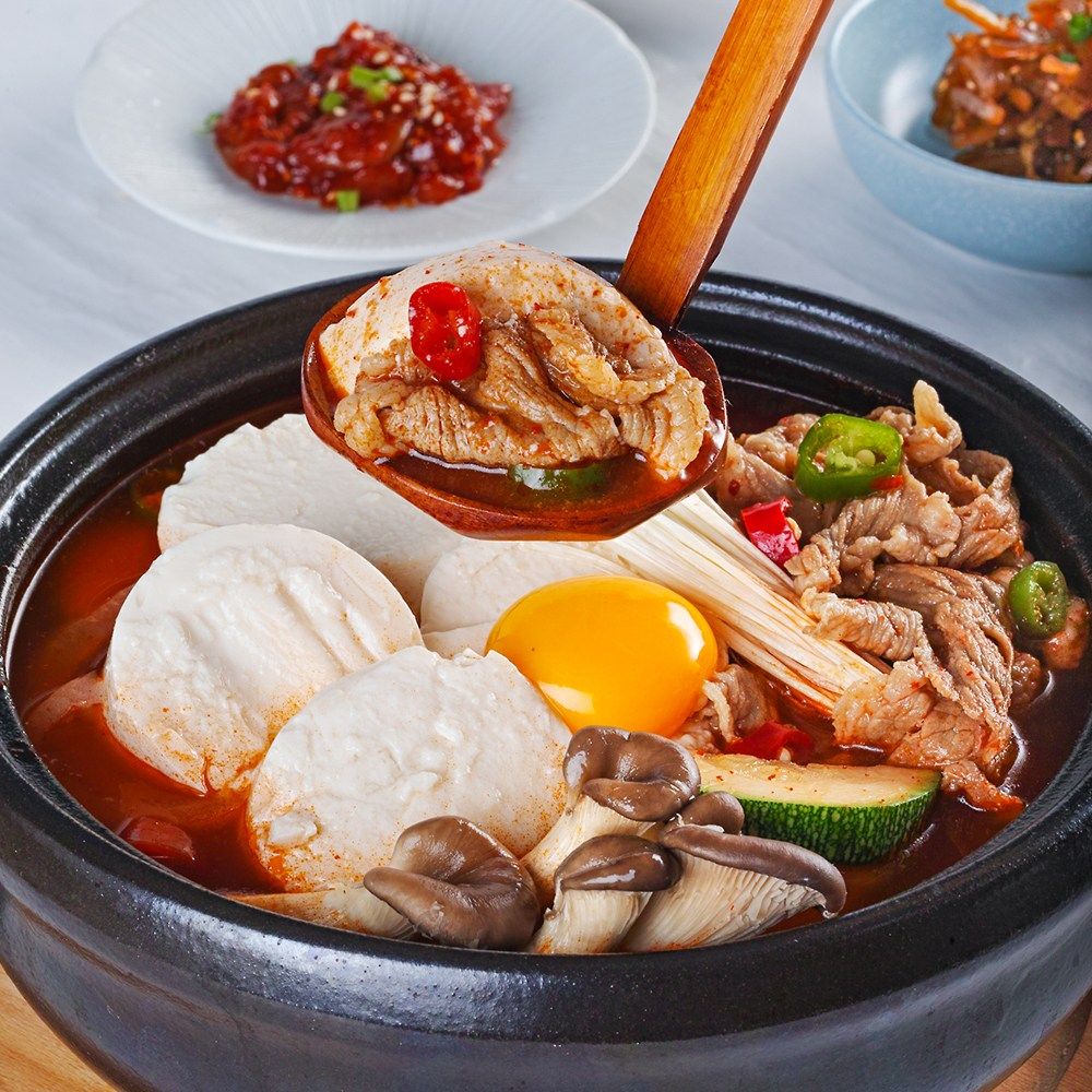 차돌 듬뿍 얼큰하고 고소한 순두부찌개 밀키트 - 메인 이미지