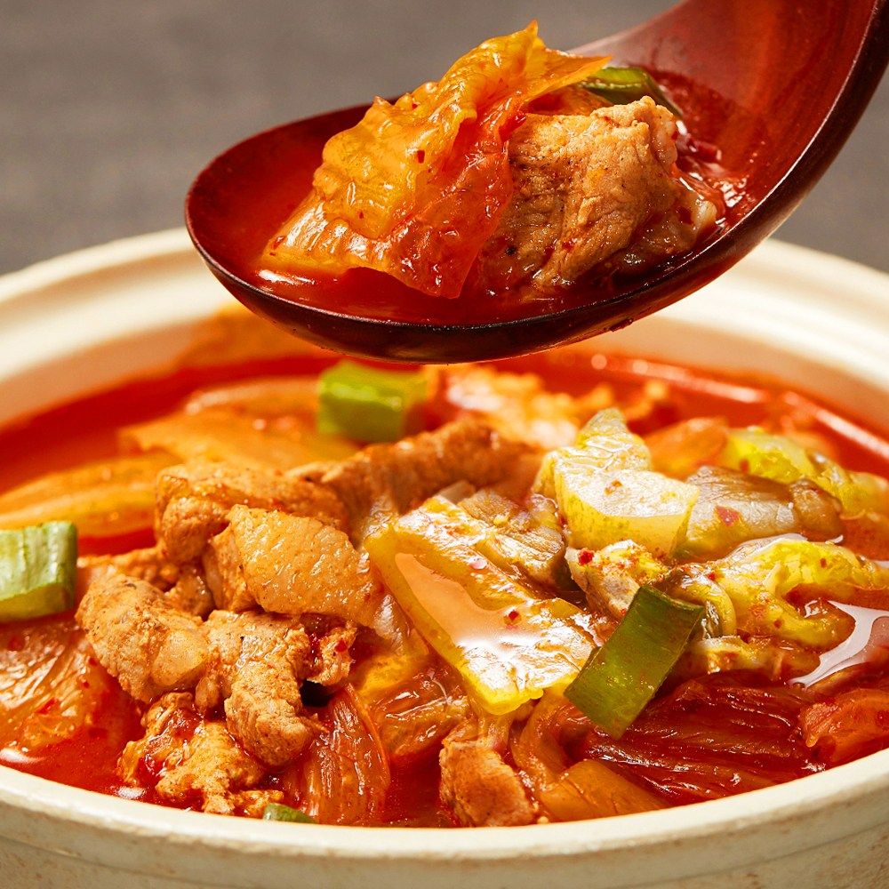 간편 한끼국 부뚜막에서 끓인 듯! 구수한 김치찌개 밀키트 - 상세 이미지 2