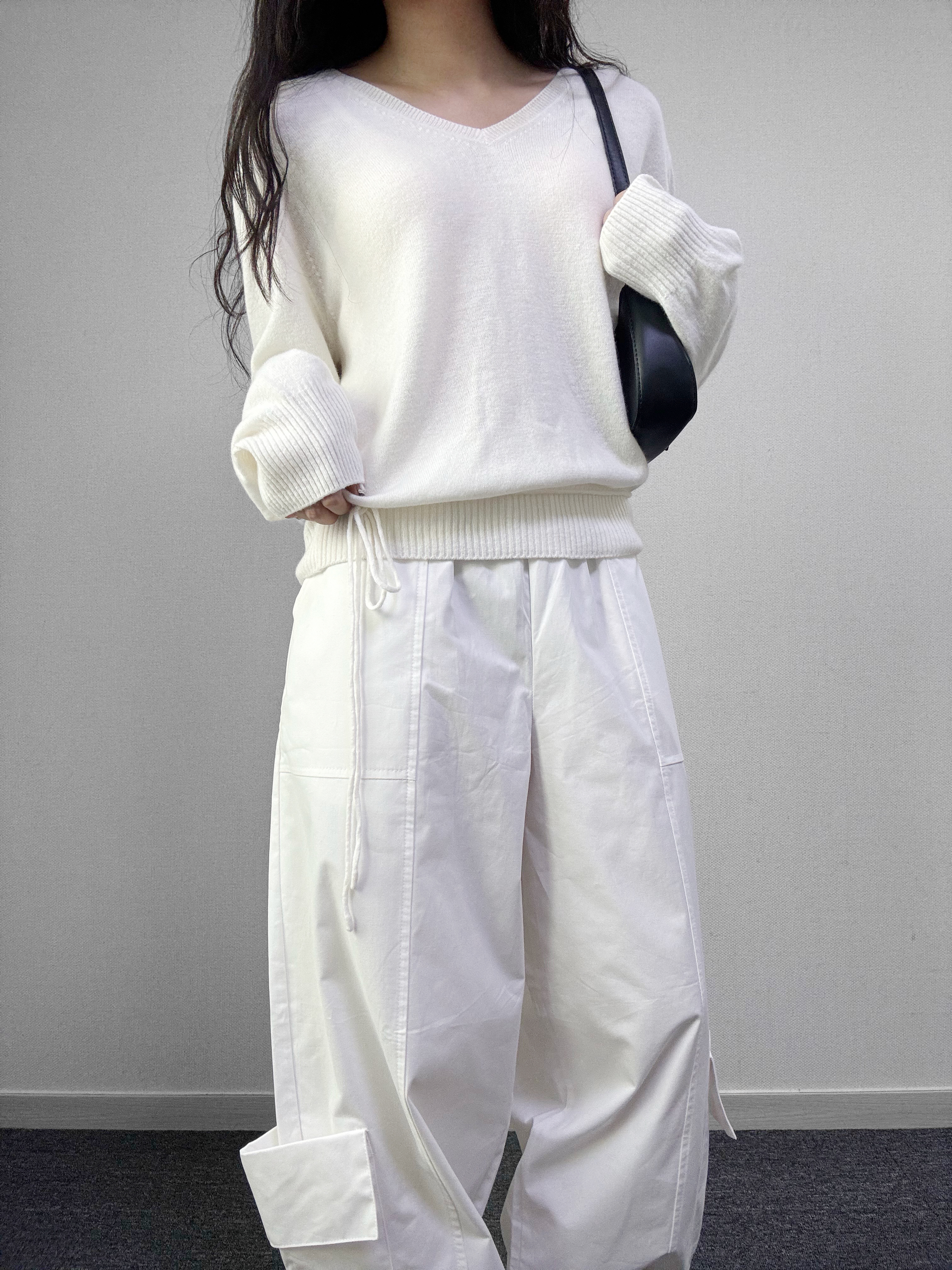 [울70/캐시미어10] 코티 브이넥 끈 니트 [4Color]