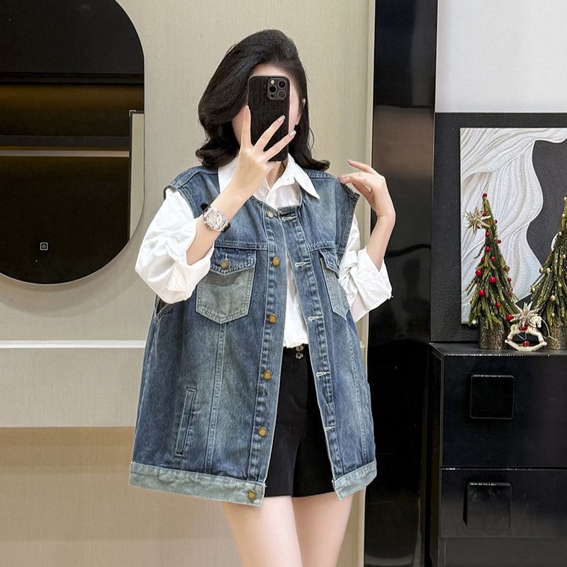 여성 여름 데님 베스트 레이어드 스타일 루즈핏 캐주얼 민소매 조끼 활용도 높은 시원한 착용감의 오버핏 - 상세 이미지 2
