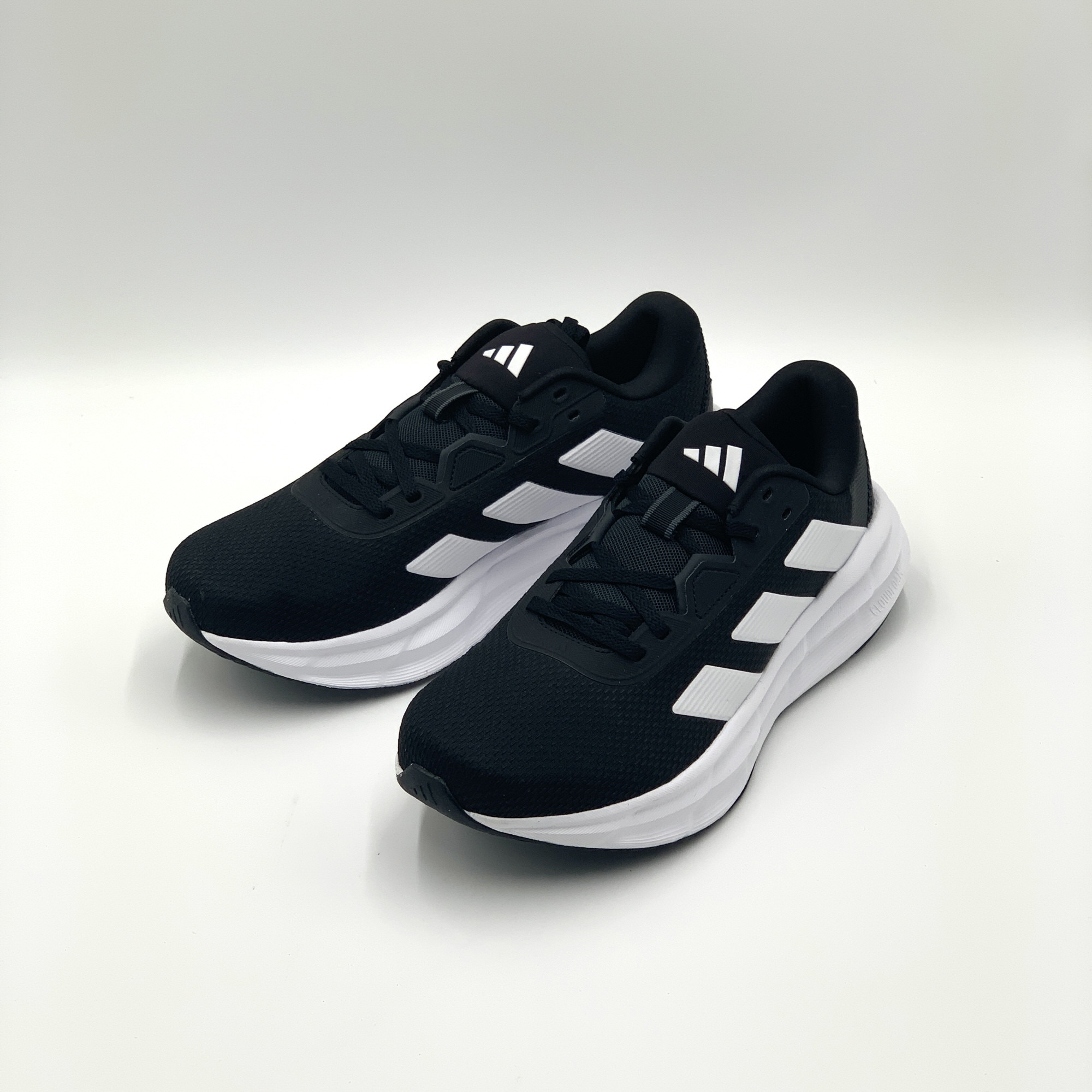 [국내매장판] 아디다스 갤럭시 커플 운동화 발 편한 가벼운 런닝화 헬스화 조깅화 블랙화이트, M285