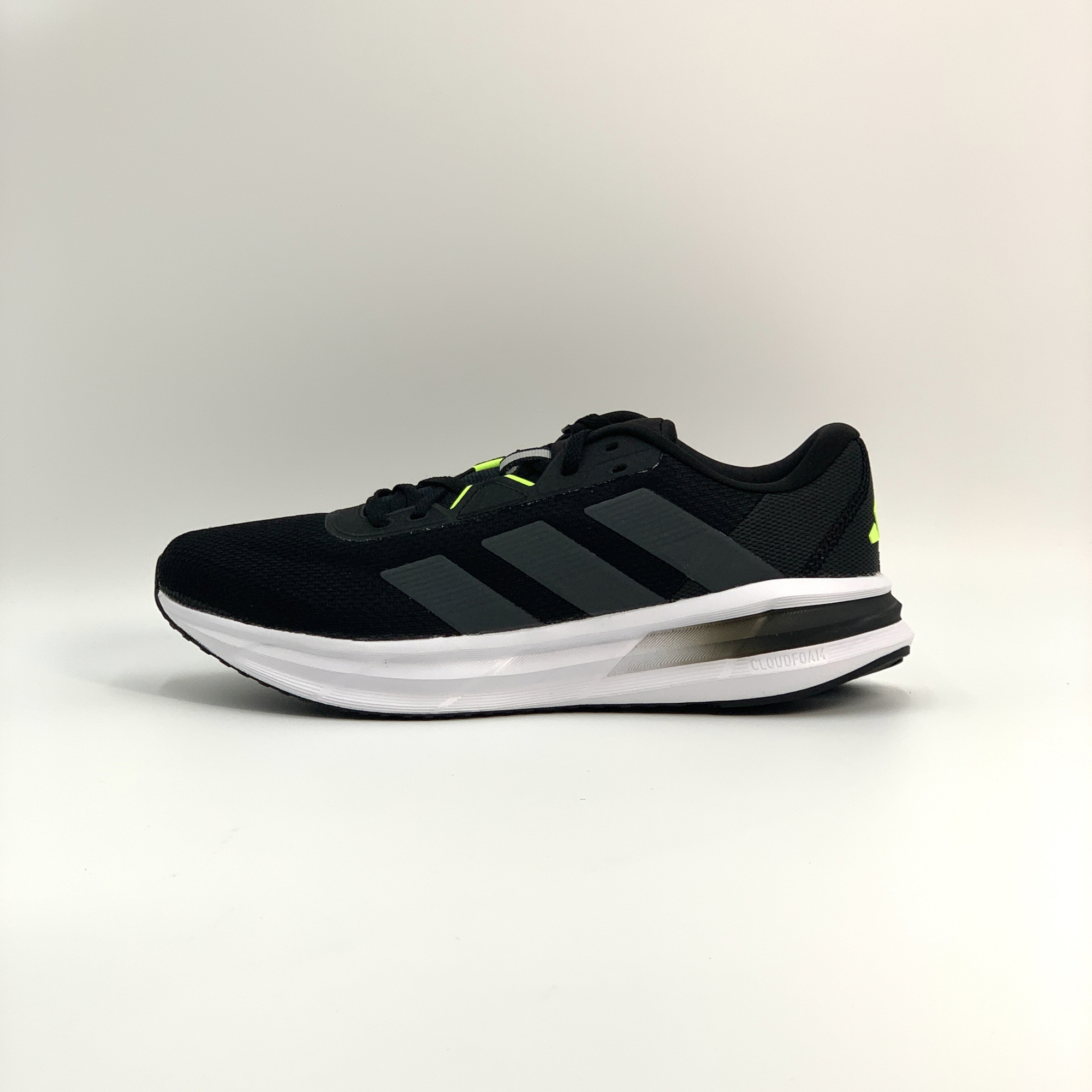 [국내매장판] 아디다스 갤럭시 커플 운동화 발 편한 가벼운 런닝화 헬스화 조깅화 블랙볼트, M280