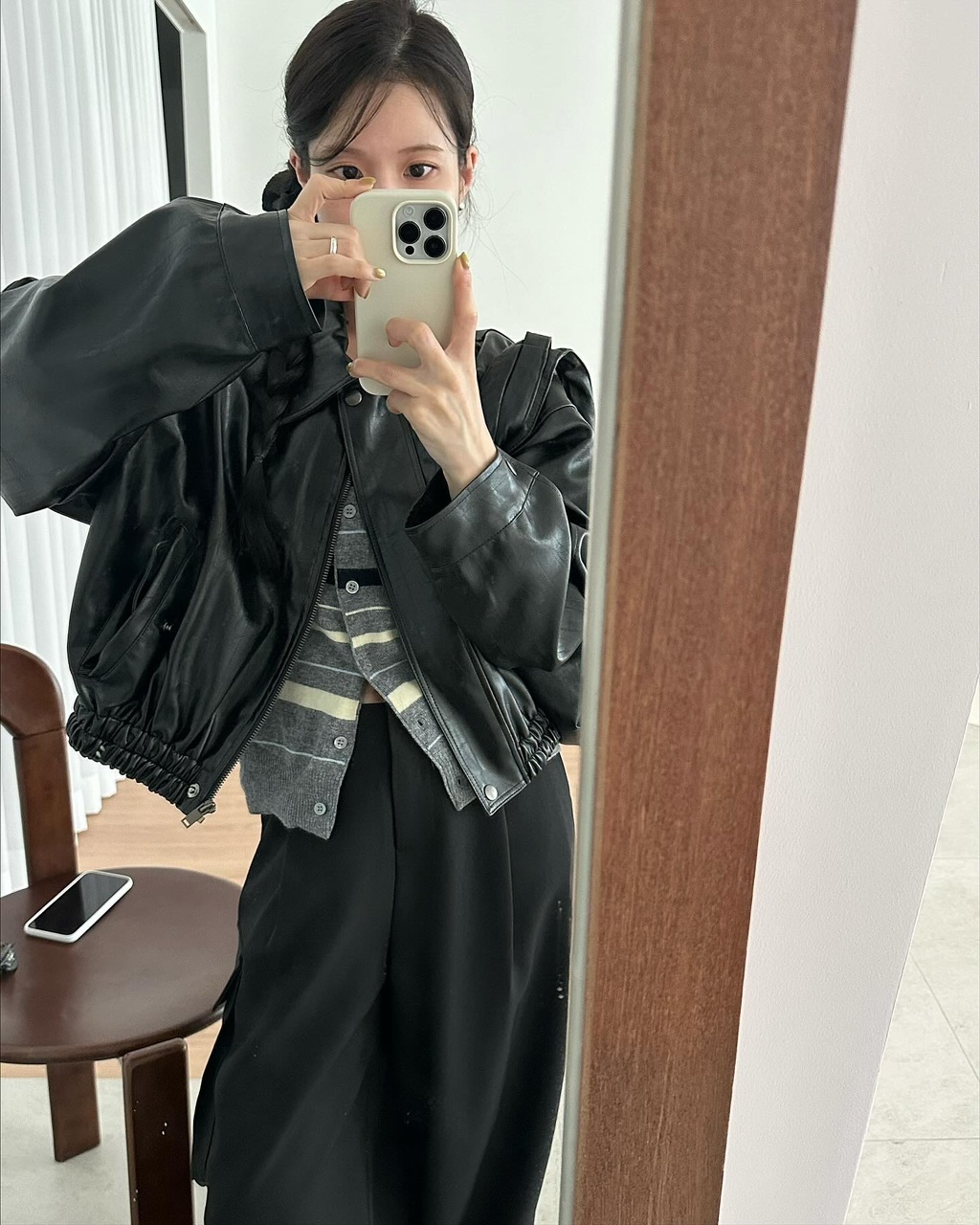 스퓨 여성 가을 크롭 루즈핏 레더 스웨이드 자켓 - 상품 이미지