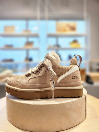 이런 상품 어때요? [UGG]미국 어그 여성 양털 겨울 운동화 스니커즈 로우멜(1665304504)샌드 베이지