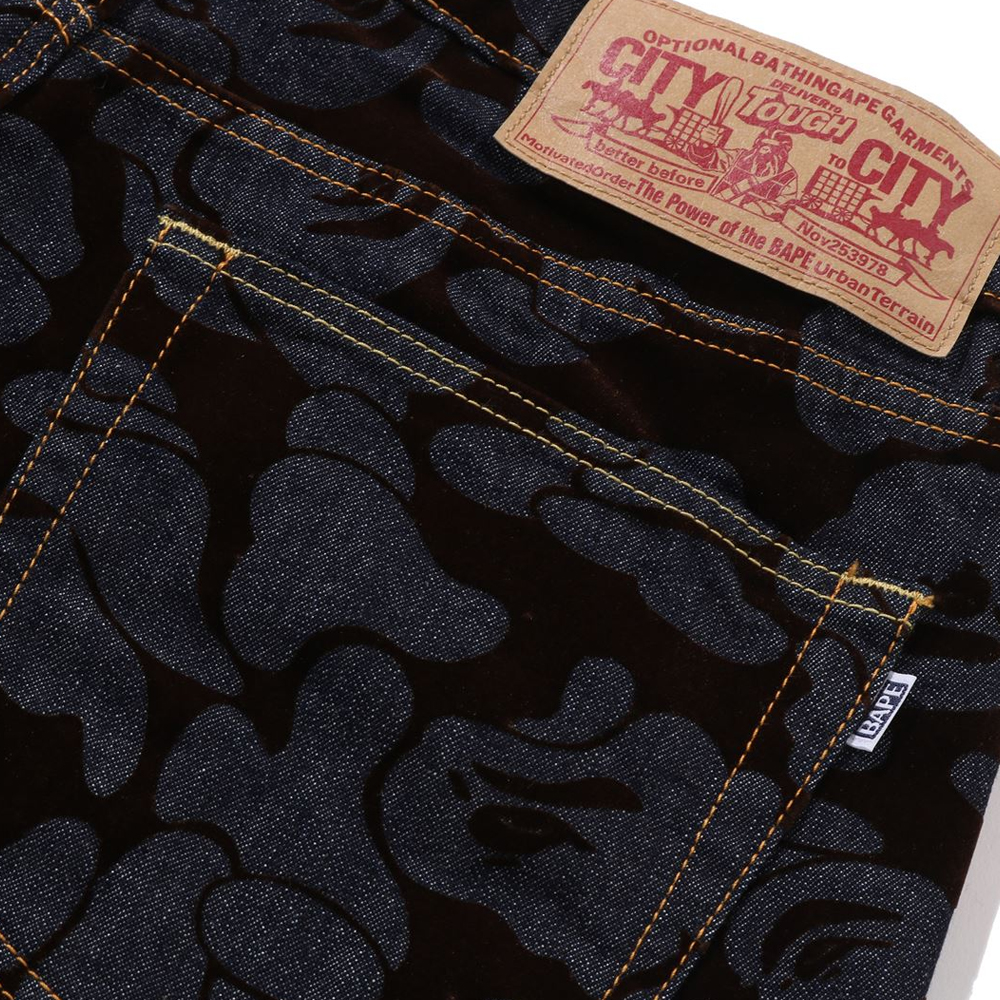 베이프 바지 CAMO FLOCKED RELAXED FIT 13 OZ DENIM PANTS 1L80-150-003 - 상세 이미지 3