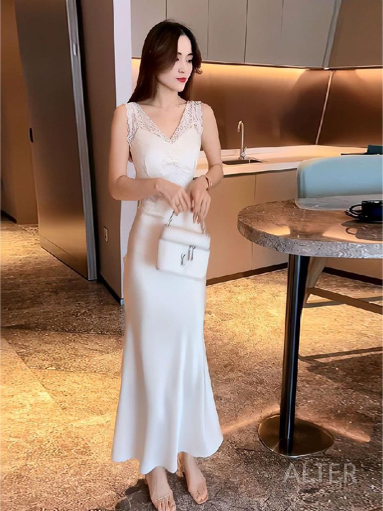 여성 펀칭 슬립 드레스 슬림 미디롱 스퀘어넥 화이트 S 40-50kg - 상세 이미지 4