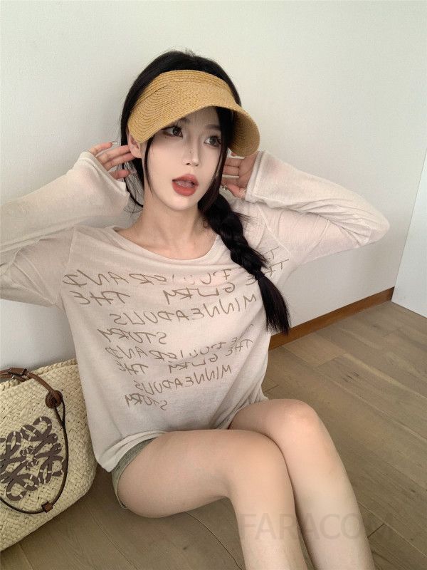 여성 얇은 긴팔 라운드넥 티셔츠 슬림핏 여름용 데일리웨어 레이어드 가능한 시원한 착용감 트렌디한 디자인 - 상세 이미지 4