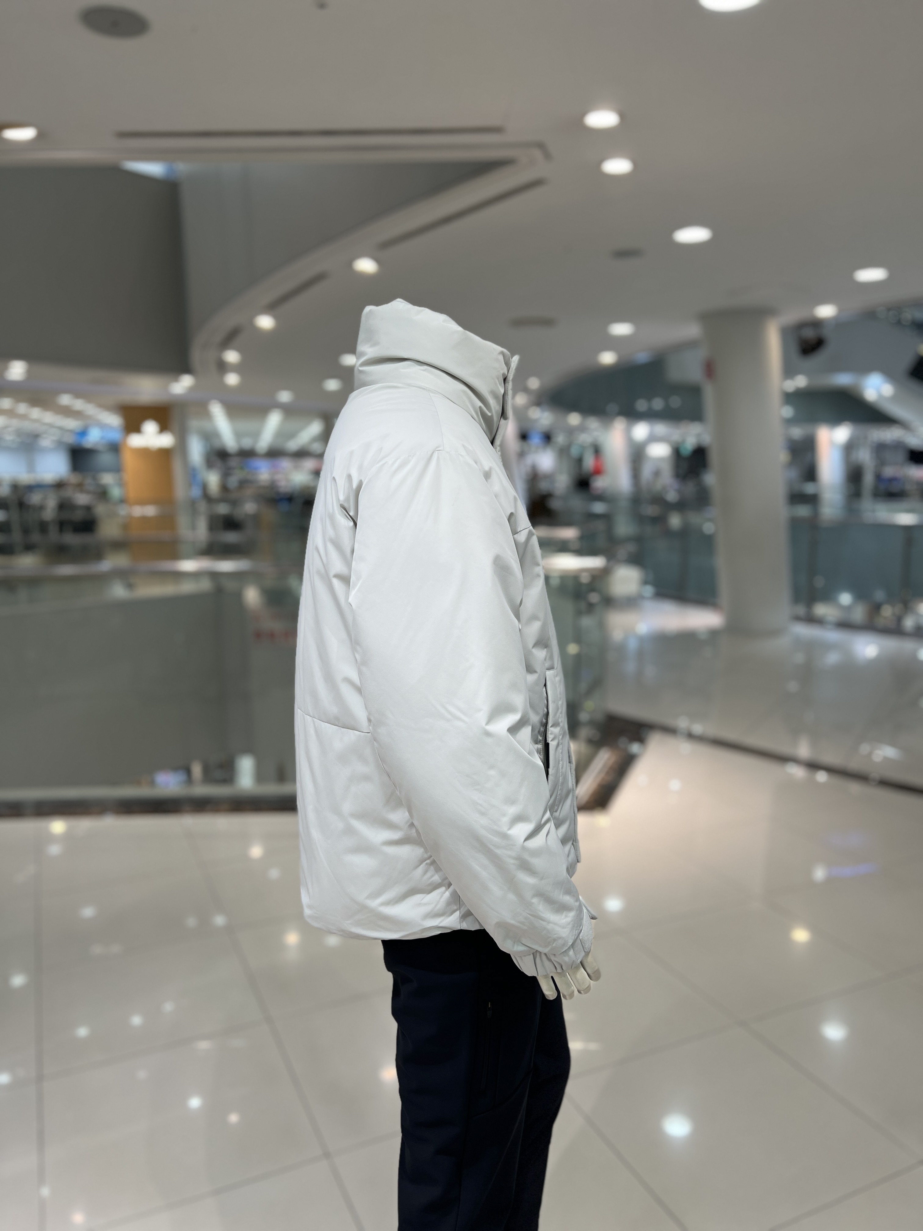 아이더 남성 그램 미드 다운 23584 - 상세 이미지 2