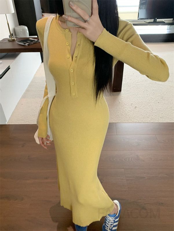 가을 겨울 레이어드 스트라이프 긴팔 니트 원피스 여성용 슬림핏 데일리룩 따뜻한 착용감 편안한 외출 스타일 트렌디한 디자인 - 상세 이미지 4