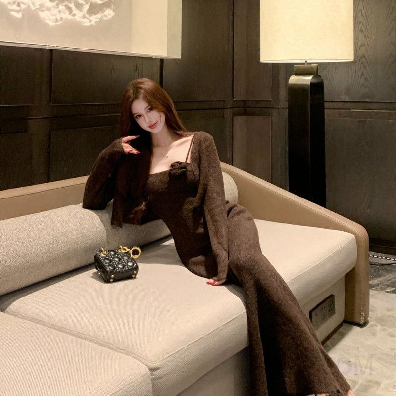 가을 플라워 패턴 슬림핏 긴팔 니트 원피스 레이어드 스타일 여성용 하이엔드 롱 스커트 데일리 캐주얼룩 - 메인 이미지