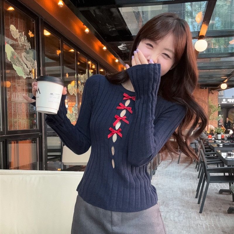 가을 여성용 루즈핏 니트 스웨터 캐주얼한 긴팔 라운드넥 상의 얇고 소프트한 착용감 플로우 디자인 데일리 웨어 - 상품 이미지