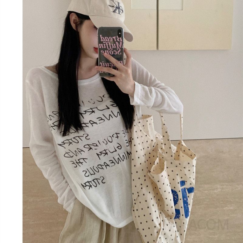 여성 얇은 긴팔 라운드넥 티셔츠 슬림핏 여름용 데일리웨어 레이어드 가능한 시원한 착용감 트렌디한 디자인 - 상세 이미지 5