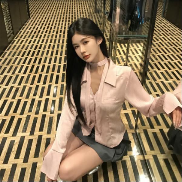 새틴 실키 긴팔 여성 타이블라우스와 스커트 세트 세련된 봄 가을 패션 스타일링 아이템 - 상품 이미지