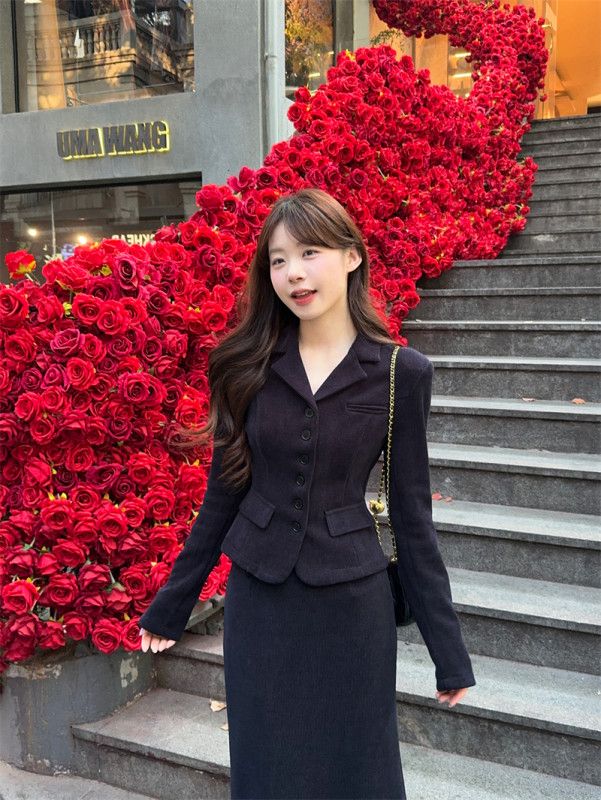트위드자켓과 롱스커트로 구성된 여성 투피스세트 가을 하객룩 데이트에 어울리는 스타일리시한 정장 느낌의 패션 아이템 - 상세 이미지 3