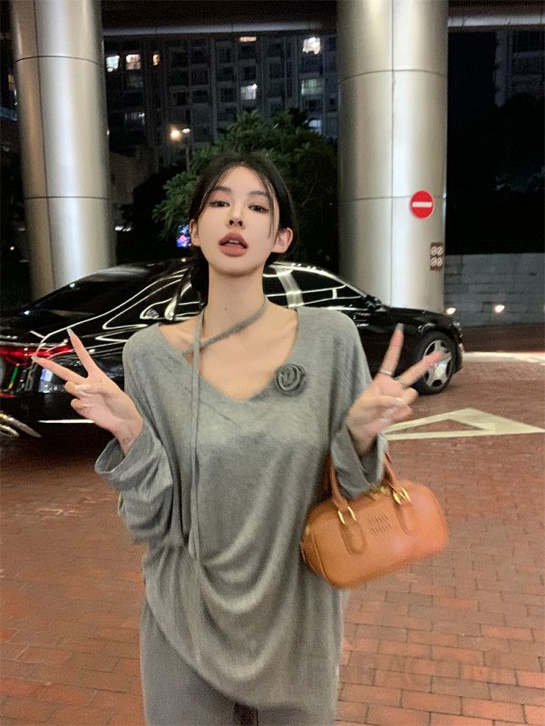 여성 루즈핏 V넥 긴팔 티셔츠 초가을 스타일 미디 길이 캐주얼 레이어드용 편안한 착용감 데일리 활용 가능 - 상세 이미지 5