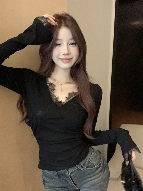 여성 슬림핏 긴팔 티셔츠 레이스 패치워크 스타일 초가을 데일리룩 레이어드 가능한 얇은 V넥 탑 - 상세 이미지 4