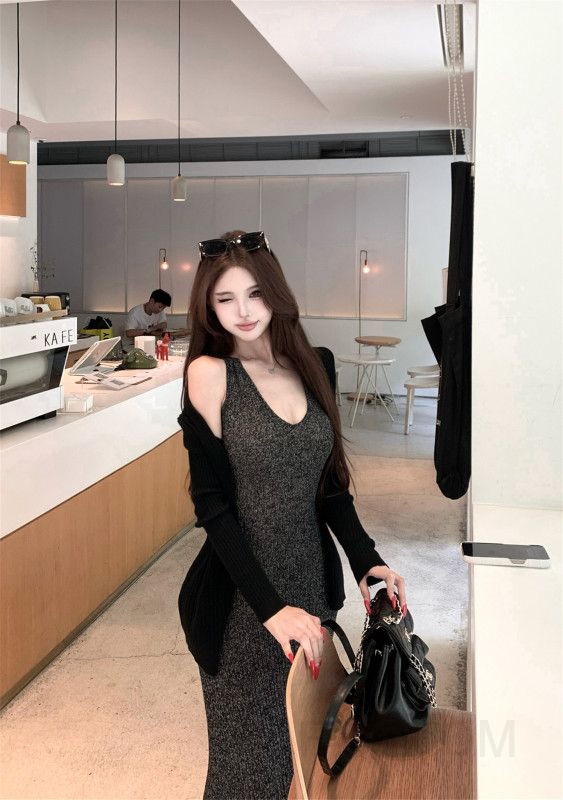 가을 슬림핏 V넥 니트 롱스커트 여성용 세련된 스타일 순면 가디건 포함 초가을 레이어드용 데일리룩 활용도 높은 원피스 추천 - 상세 이미지 4