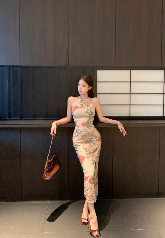 여성 여름 개량치파오 원피스 레트로 스타일 시원한 린넨 소재 반팔 드레스 중국 전통 의상 디자인 빈티지 감성 데일리 착용 가능한 브이넥 롱 스타일 - 상세 이미지 4