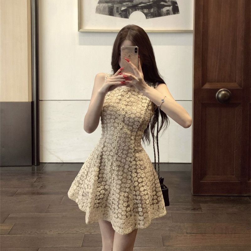 레이어드하기 좋은 여성 겨울 레이스 자수 원피스 하객룩 연말룩 분위기 있는 슬리밍 디자인 셔츠 스타일 포인트 드레스 - 상세 이미지 5