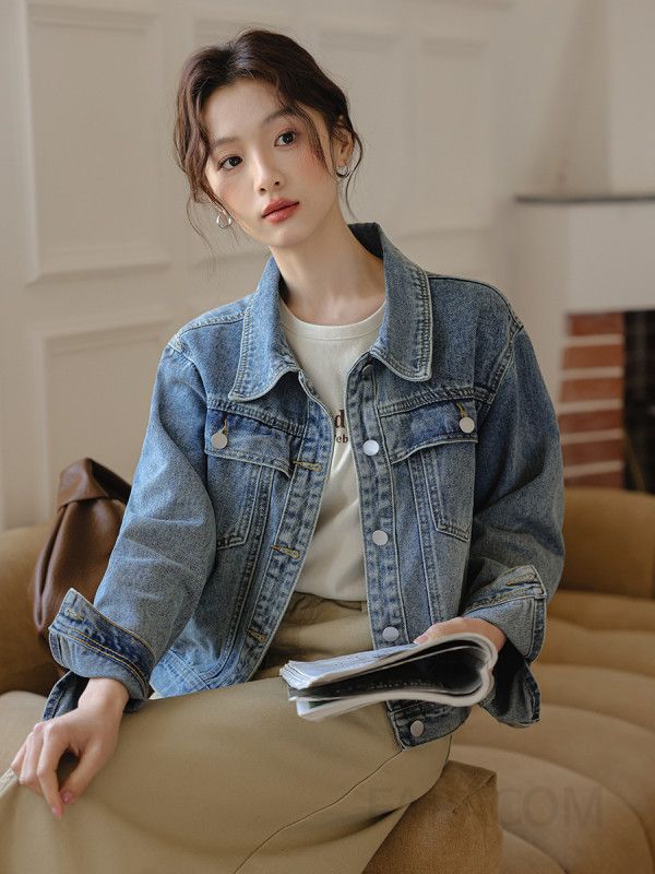 여성 루즈핏 데님 재킷 아메리칸 캐주얼 스타일 오버핏 청자켓 가을용 데일리 아우터 코디 다양한 활용도 편안한 착용감의 트렌디한 디자인 - 상세 이미지 3