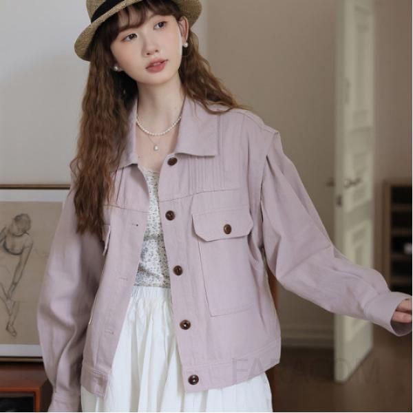 여성용 숏 데님 재킷 오버핏 스타일로 다양한 코디 가능 캐주얼한 디자인 블루 가을과 겨울에 적합한 데일리 아우터 - 상품 이미지