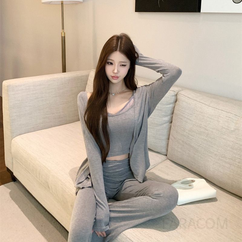 여성용 캐주얼 가을용 플레어 니트팬츠 세트 나시 가디건 포함 편안한 착용감 데일리 스타일 니트셋업 플리츠 디자인으로 세련된 외출룩 완성 - 상세 이미지 5