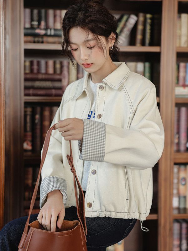 여성용 루즈핏 화이트 데님 자켓 오버핏 스타일 겨울철 활용도 높은 따뜻한 디자인으로 트렌디한 아우터 청자켓 - 상세 이미지 2