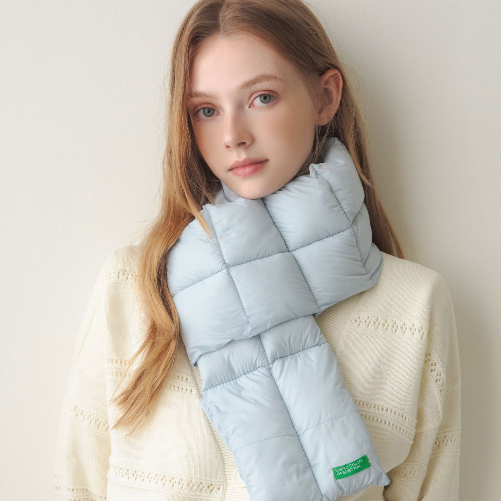 베네통 비비드 폴딩 패딩 머플러