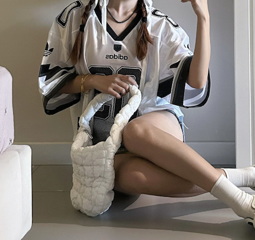 아디다스 우먼스 브이넥 크롭 반팔 티시츠 화이트 JX9216 이미지 6