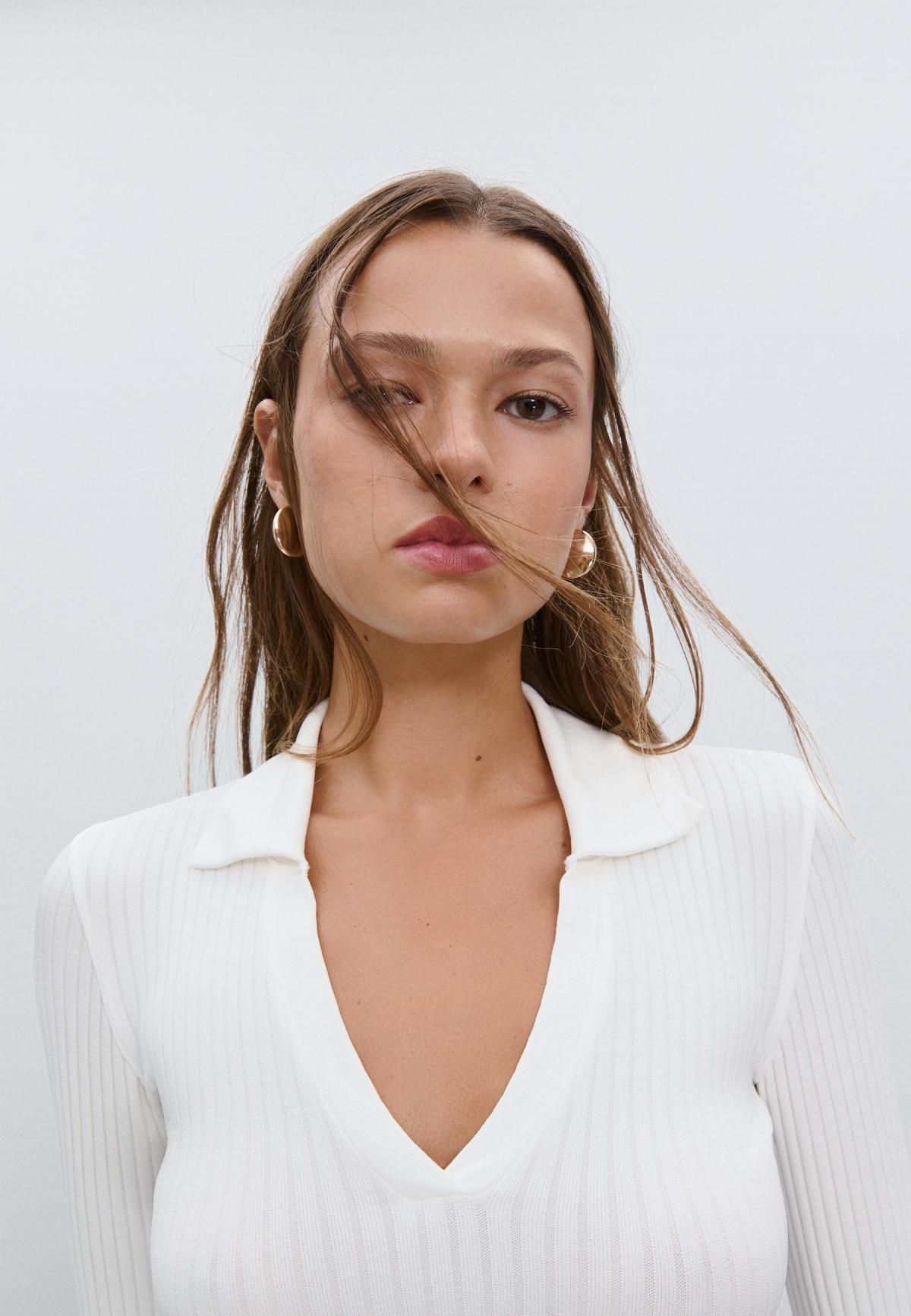 스트라디바리우스 슬림핏 심리스 폴로 카라 긴팔 티셔츠 6537/920 ECRU - 상세 이미지 4