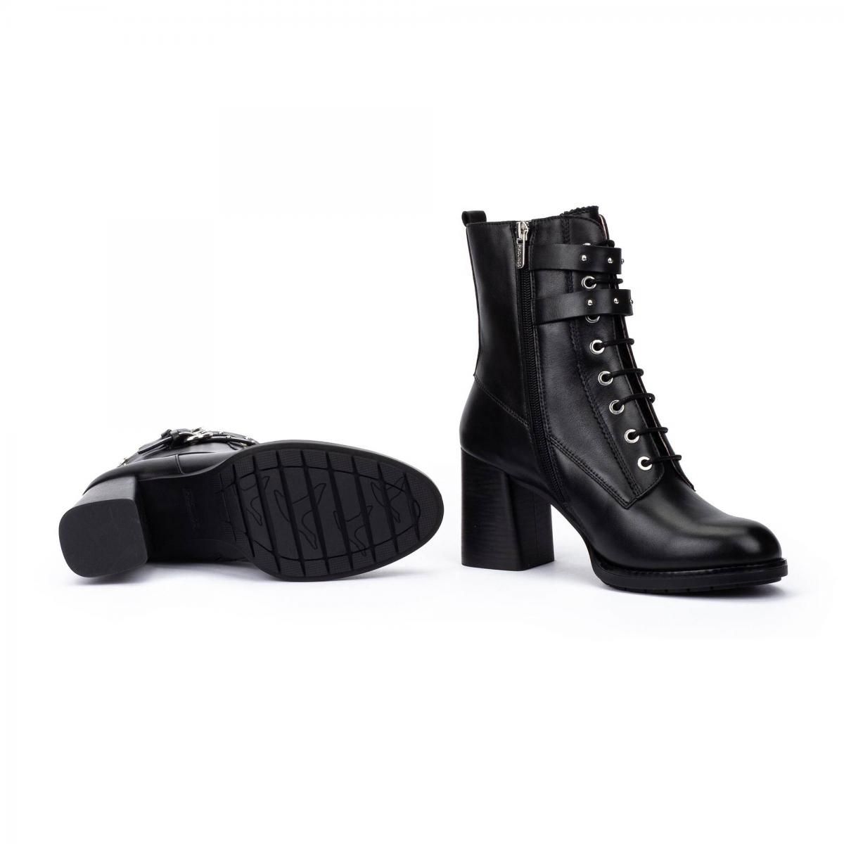 피콜리노스 프리미엄 레더 스터드 버클 앵클부츠 PALENCIA W9U-8539 BLACK - 상세 이미지 5