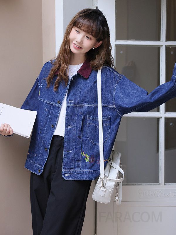 여성용 레트로 데님 자수 숏 재킷 캐주얼한 오버핏 스타일로 다양한 코디에 활용 가능하며 가을에 어울리는 아우터 - 상세 이미지 4